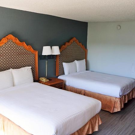 Hotel Elev8 Конро Экстерьер фото
