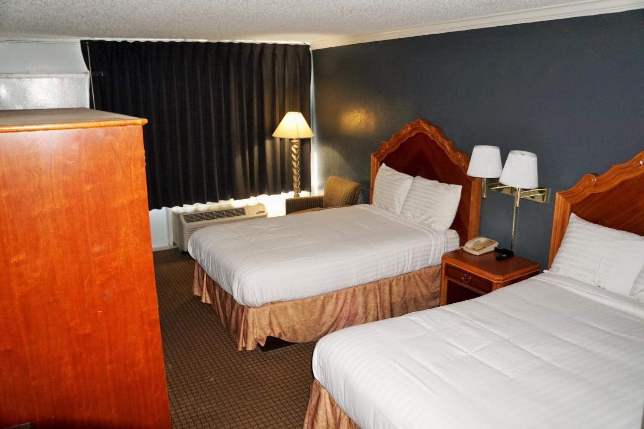 Hotel Elev8 Конро Экстерьер фото
