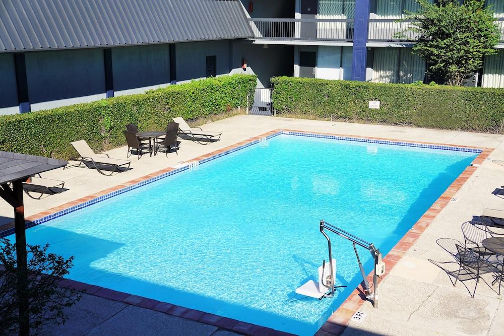 Hotel Elev8 Конро Экстерьер фото