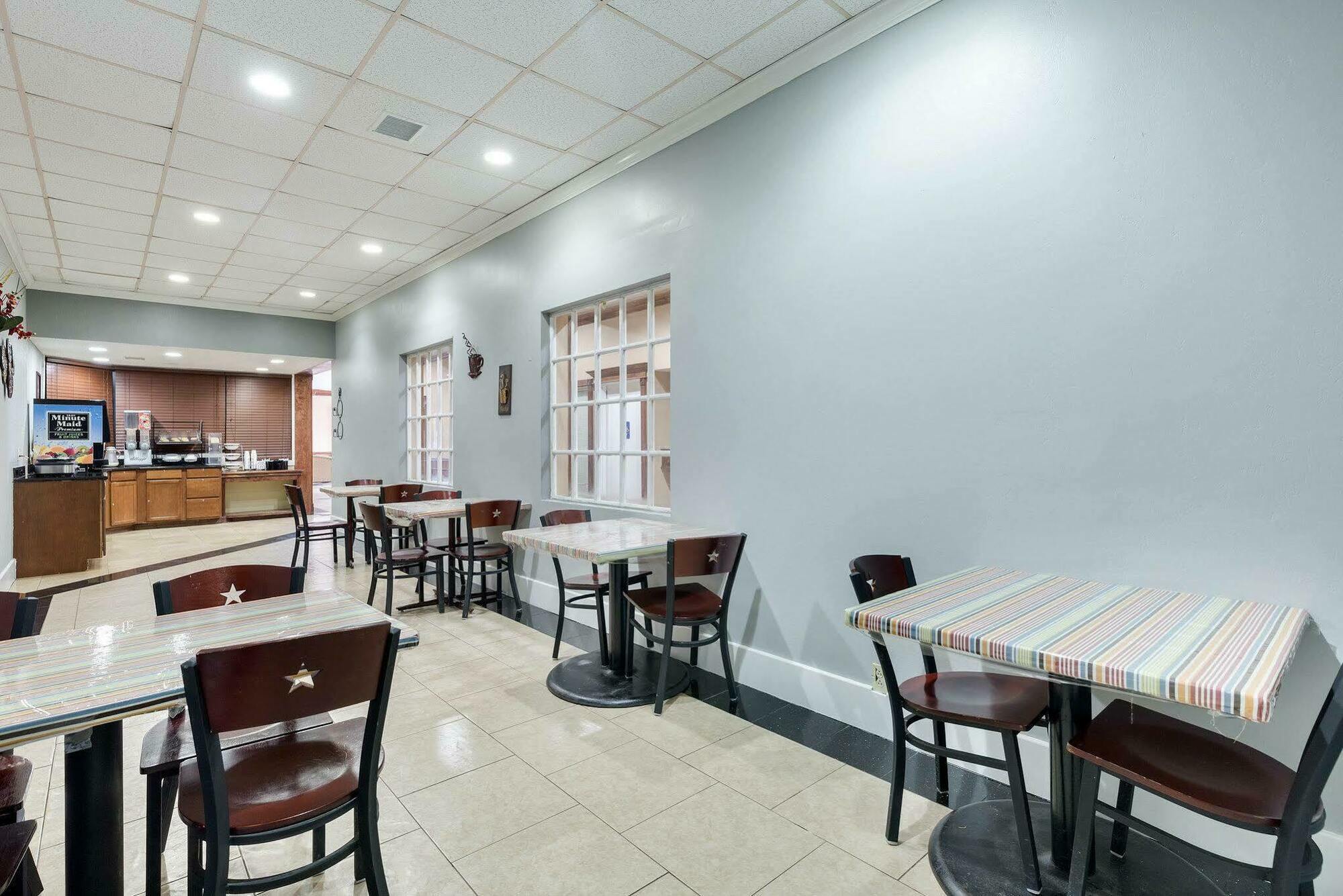 Hotel Elev8 Конро Экстерьер фото